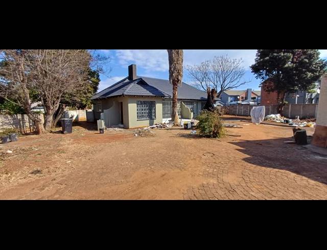 3 BEDROOM PROPERTY TO RENT IN BIRCHLEIGH